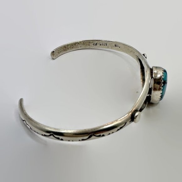 Turquoise Cuff, Sterling Silver, Native American, Rattlesnake Jaw, Vintage - Picture 3 of 5